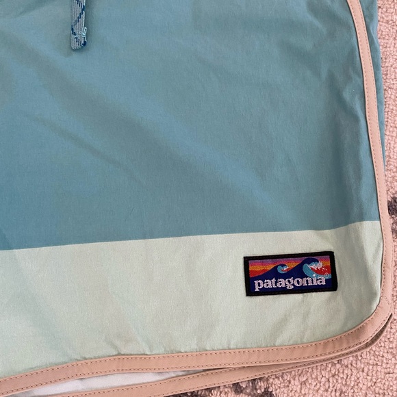 Patagonia Men’s Scallop Hem Stretch Wavefarer Boadshorts Blue Green Tan Size 33 - Picture 4 of 7